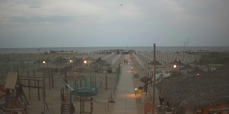 Immagine in archivio delle 8 PM