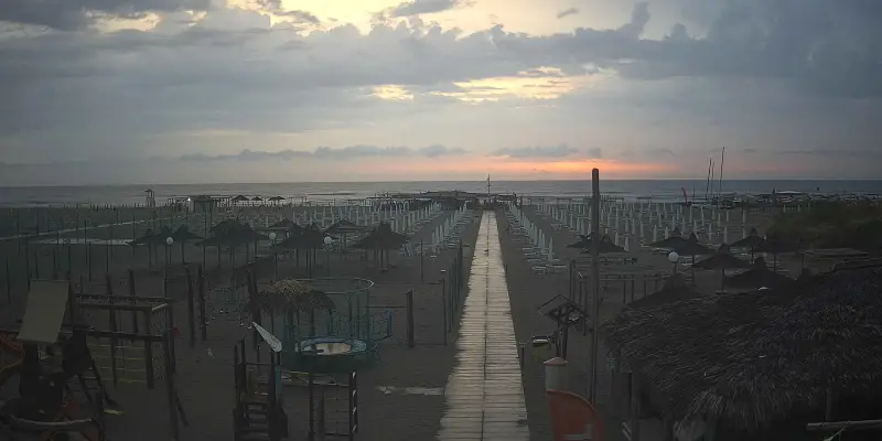Immagine in archivio delle 7 AM