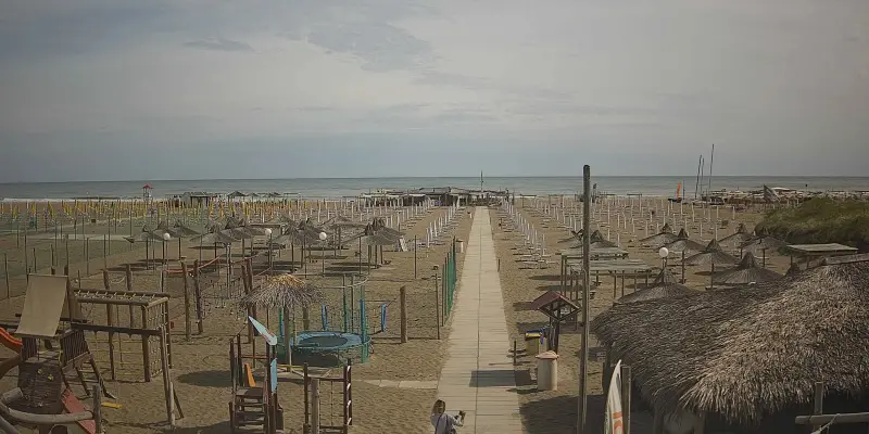 Immagine in archivio delle 12 PM