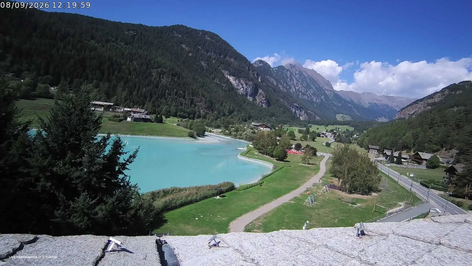 Webcam Brusson Laghetto Valle d'Aosta in diretta