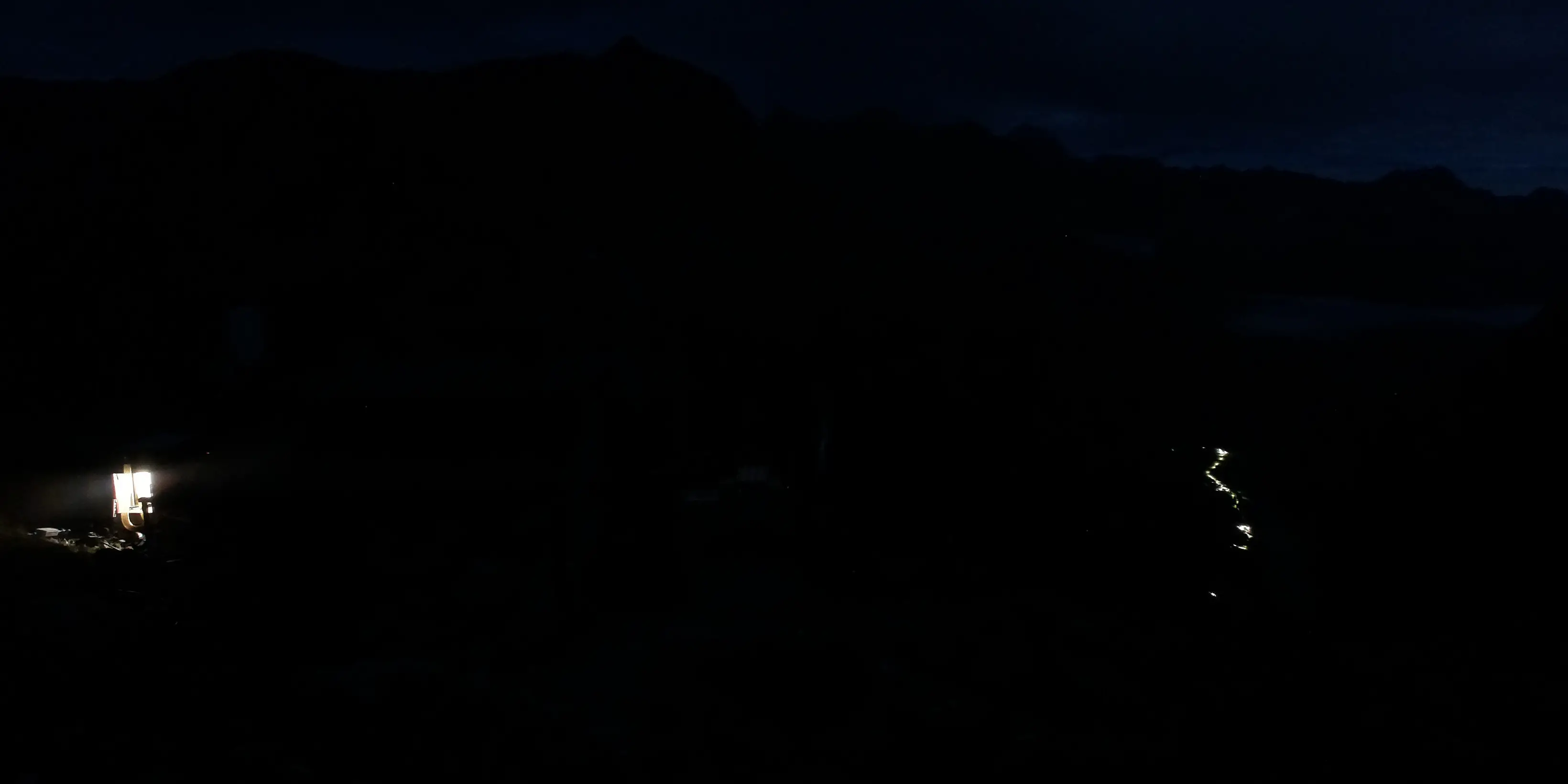 Webcam Rifugio Del Grande Camerini Lombardia in diretta