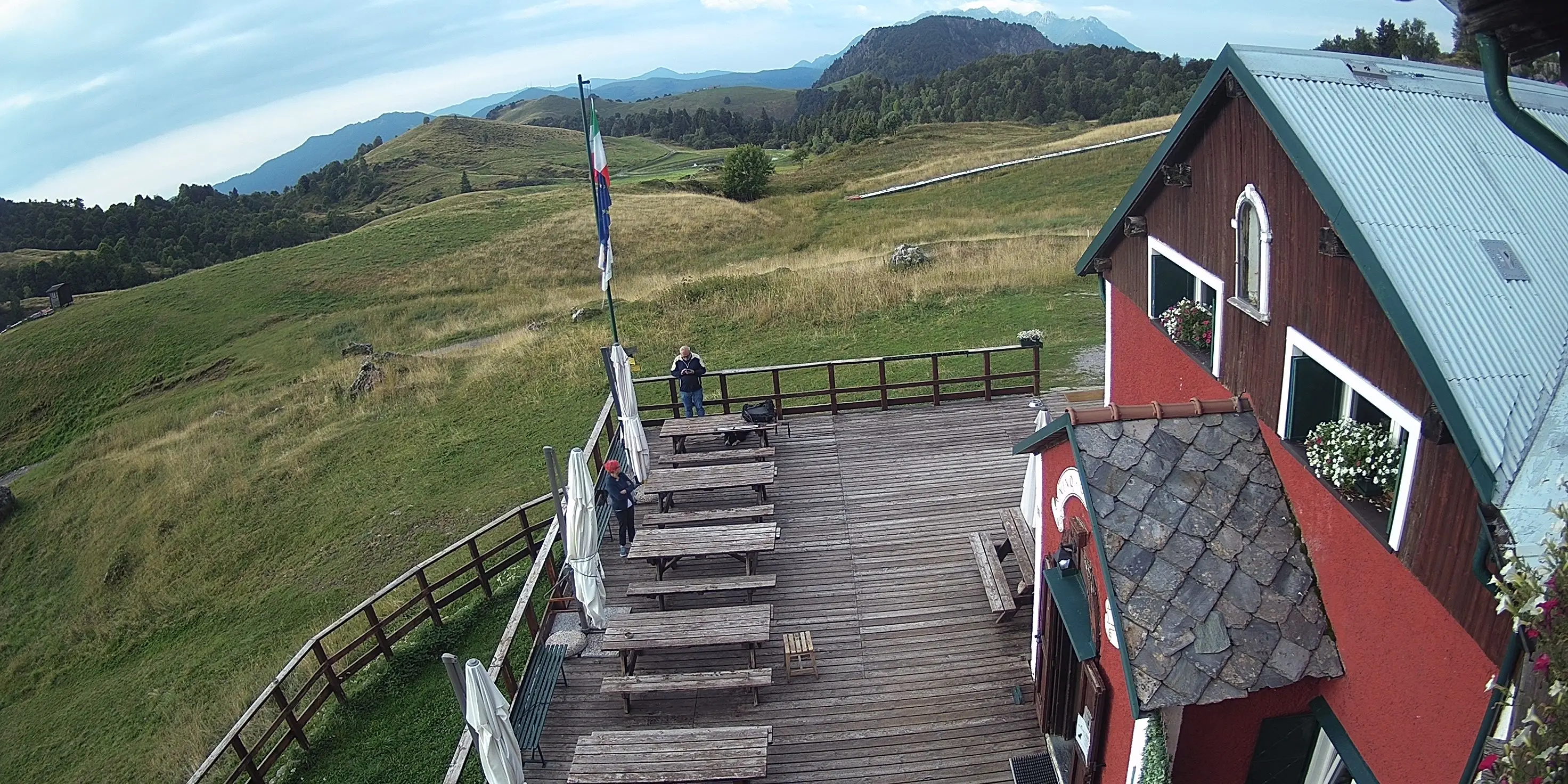 Webcam Rifugio Sassi Castelli Lombardia in diretta